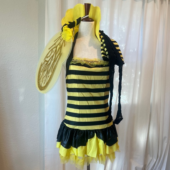 Leg Avenue Black and Yellow Bumble Bee Costume - Picture 7 of 8